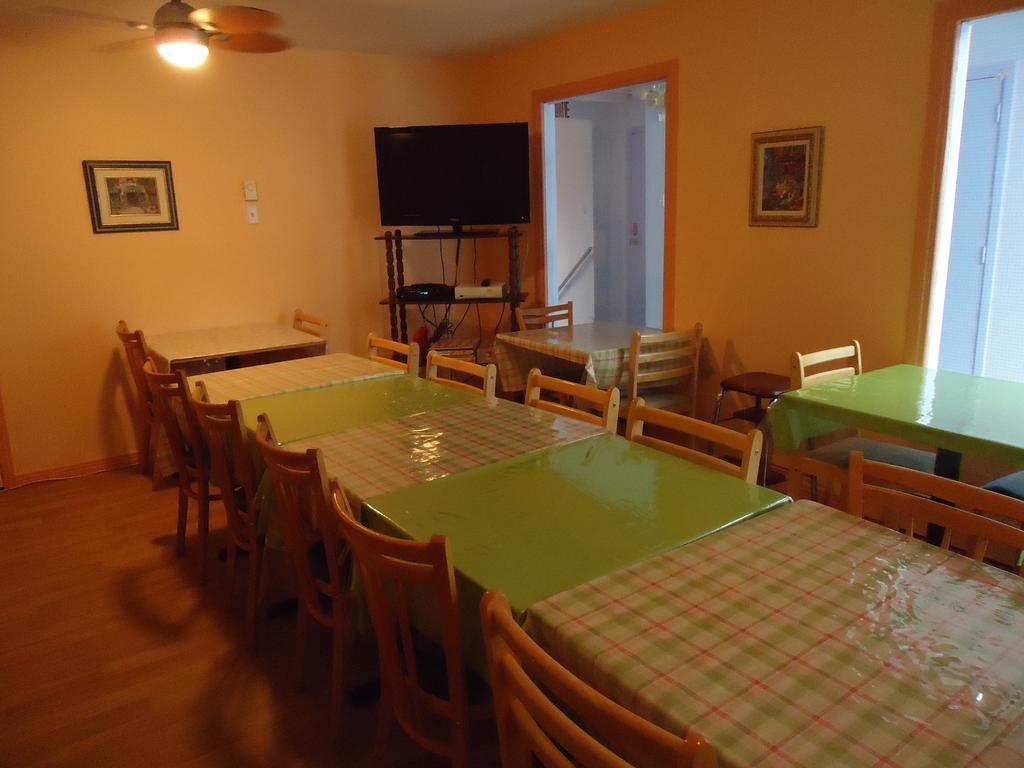 Auberge Familiale La Veranda Труа-Ривьер Экстерьер фото